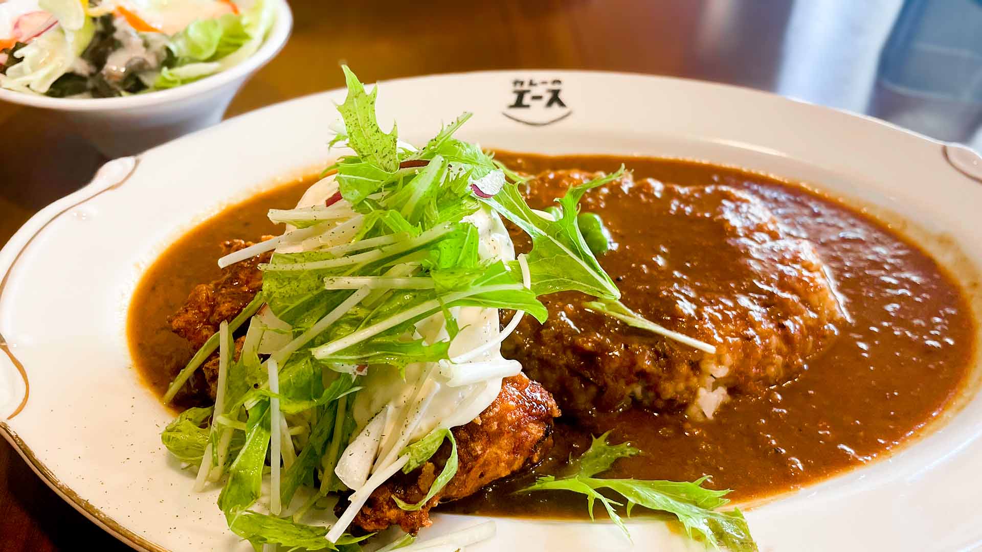 尼崎・富松「カレーのエース」で絶品欧風カレーを！地元で愛される人気店の魅力と系列情報